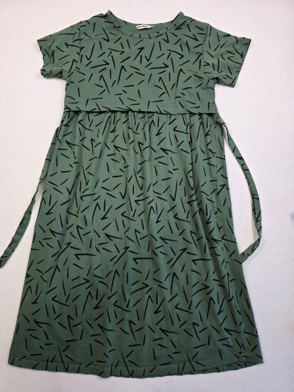 Green Small Short Sleeve Midi Dress With Belted Waist By Paavay